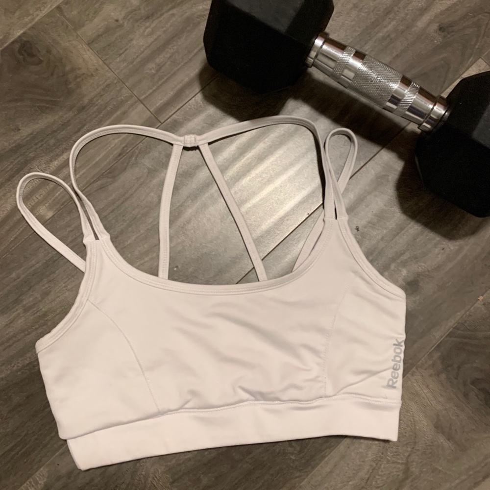 ✨REEBOK sports bra